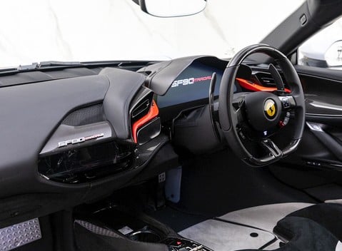 Ferrari SF90 Stradale Stradale Tailor Made Ispirazioni 12