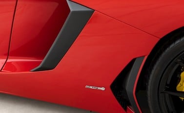 Lamborghini Aventador LP 700-4 Pirelli Edition 28