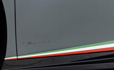 Lamborghini Huracan LP640-4 Performante Spyder 30