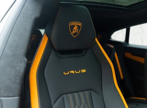 Lamborghini Urus S 10