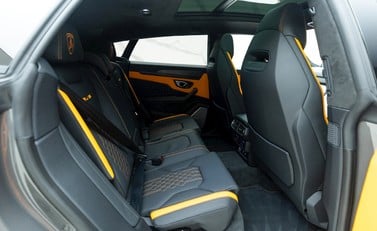 Lamborghini Urus S 13