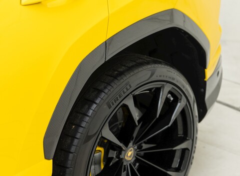 Lamborghini Urus 33