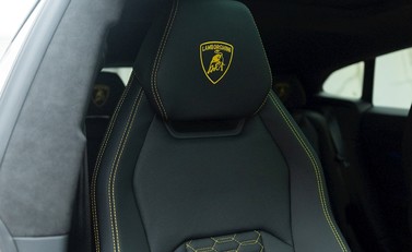 Lamborghini Urus 11