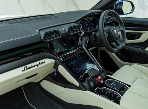 Lamborghini Urus S 18
