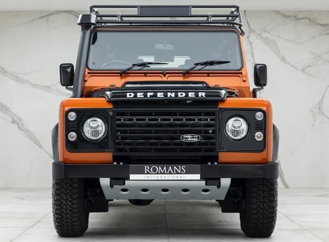 Land Rover Defender 110 Adventure Edition 4