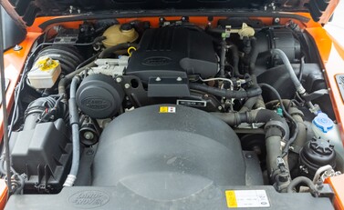 Land Rover Defender 110 ADVENTURE 39