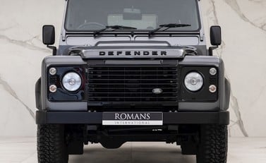 Land Rover Defender 90 Landmark 4