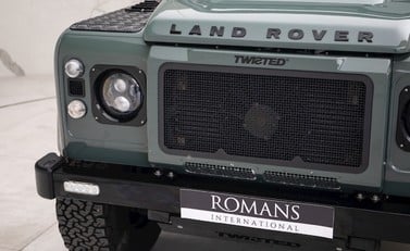 Land Rover Defender 90 XS Twisted T60 20