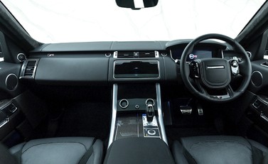 Land Rover Range Rover Sport 5.0 SVR Carbon Edition 18
