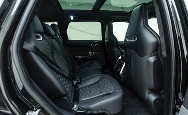 Land Rover Range Rover Sport 5.0 SVR Carbon Edition 14
