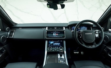 Land Rover Range Rover Sport 5.0 SVR Carbon Edition 18