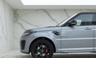 Land Rover Range Rover Sport 5.0 SVR 24