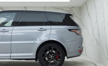 Land Rover Range Rover Sport 5.0 SVR 25