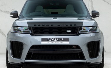 Land Rover Range Rover Sport 5.0 SVR Carbon Edition 4