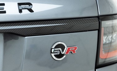 Land Rover Range Rover Sport 5.0 SVR Carbon Edition 31