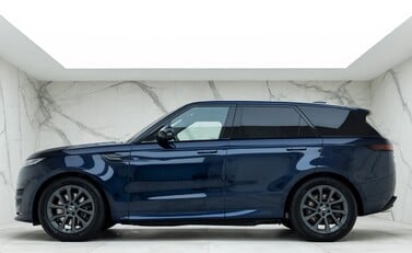 Land Rover Range Rover Sport P440e Dynamic SE 2