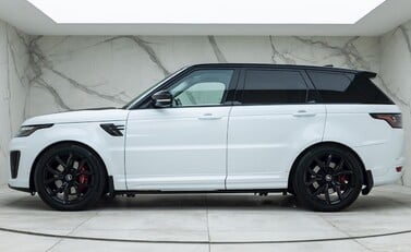 Land Rover Range Rover Sport 5.0 SVR 2