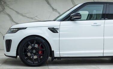 Land Rover Range Rover Sport 5.0 SVR 33