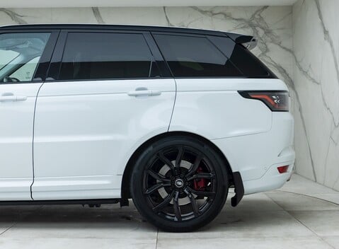 Land Rover Range Rover Sport 5.0 SVR 34