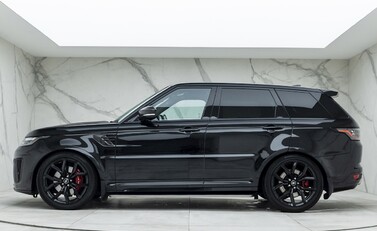 Land Rover Range Rover Sport 5.0 SVR Carbon Edition 2