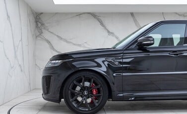 Land Rover Range Rover Sport 5.0 SVR Carbon Edition 28