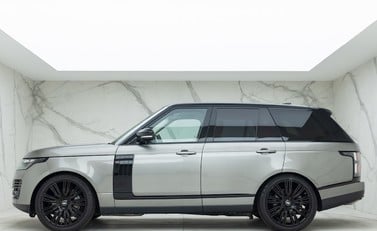 Land Rover Range Rover D300 Westminster Black Edition 2