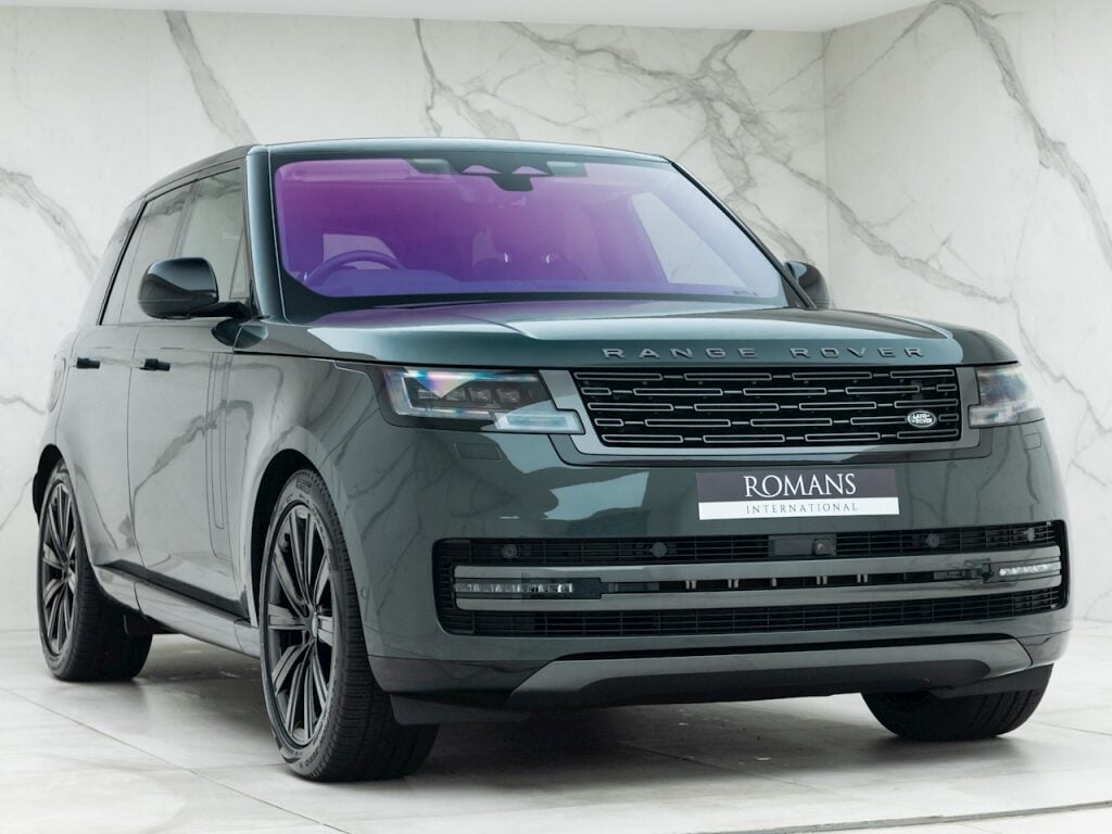 Used Land Rover Range Rover D350 SE for sale Belgravia Green