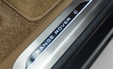 Land Rover Range Rover P530 SV 25