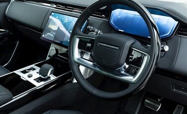 Land Rover Range Rover P530 Autobiography 9