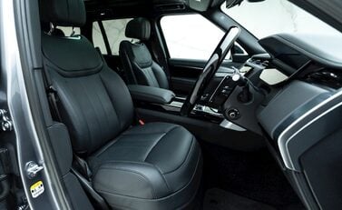 Land Rover Range Rover P530 Autobiography 10