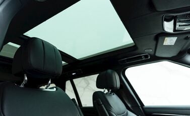 Land Rover Range Rover P530 Autobiography 11