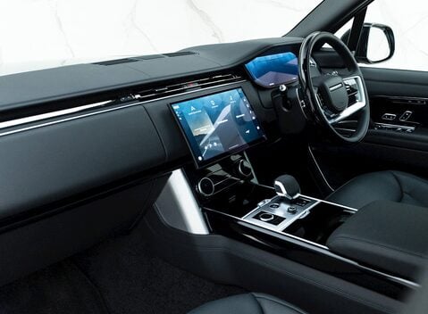 Land Rover Range Rover P530 Autobiography 16