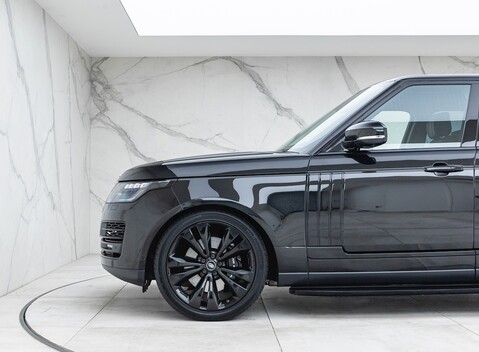 Land Rover Range Rover 5.0 SVAutobiography Dynamic Black 30