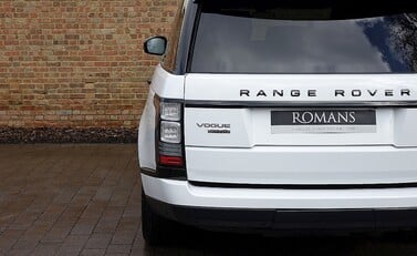 Land Rover Range Rover 4.4 SDV8 Vogue 11