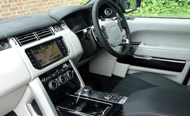 Land Rover Range Rover 3.0 TDV6 Autobiography 12