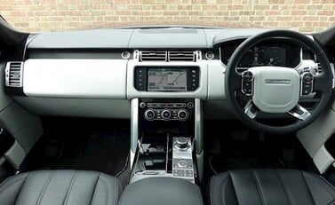 Land Rover Range Rover 3.0 TDV6 Autobiography 32