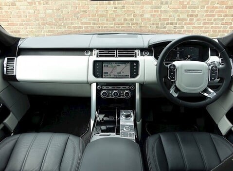 Land Rover Range Rover 3.0 TDV6 Autobiography 32