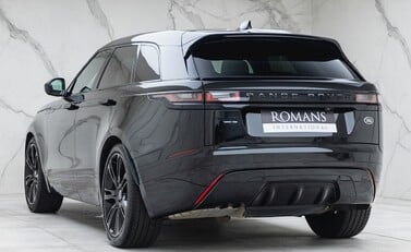 Land Rover Range Rover Velar R-Dynamic D240 HSE 3