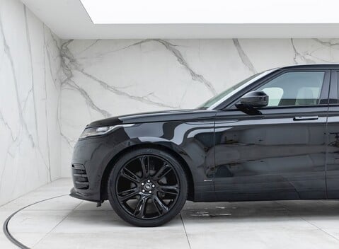 Land Rover Range Rover Velar R-Dynamic D240 HSE 27