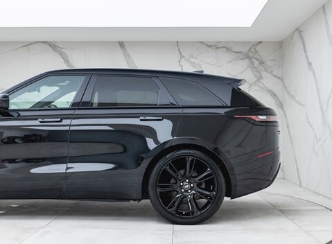 Land Rover Range Rover Velar R-Dynamic D240 HSE 28