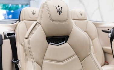 Maserati Grancabrio Sport 14