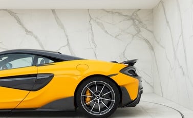 McLaren 600 29