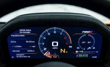 McLaren 720S Performance 16