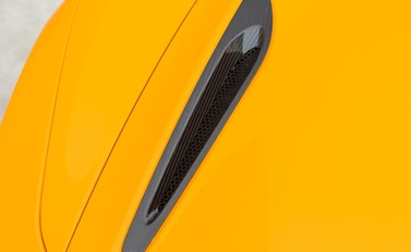 McLaren 720S Performance 24