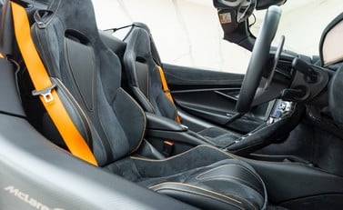 McLaren 720S Spider Performance 15