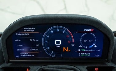 McLaren 720S Spider Performance 18