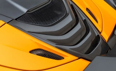 McLaren 720S Spider Performance 36