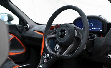 McLaren 765LT 11