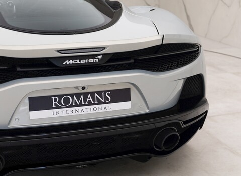 McLaren GT 23