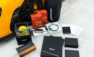 McLaren Senna 44